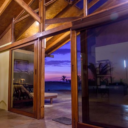 Wallac Bungalows Canoas De Punta Sal Luaran gambar